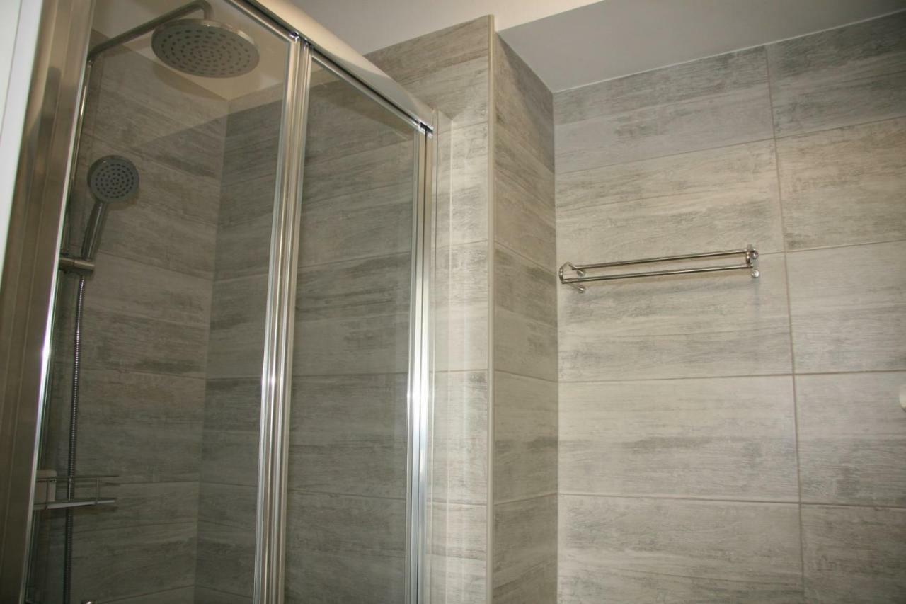 Stylish Apartment In City Center بولا المظهر الخارجي الصورة
